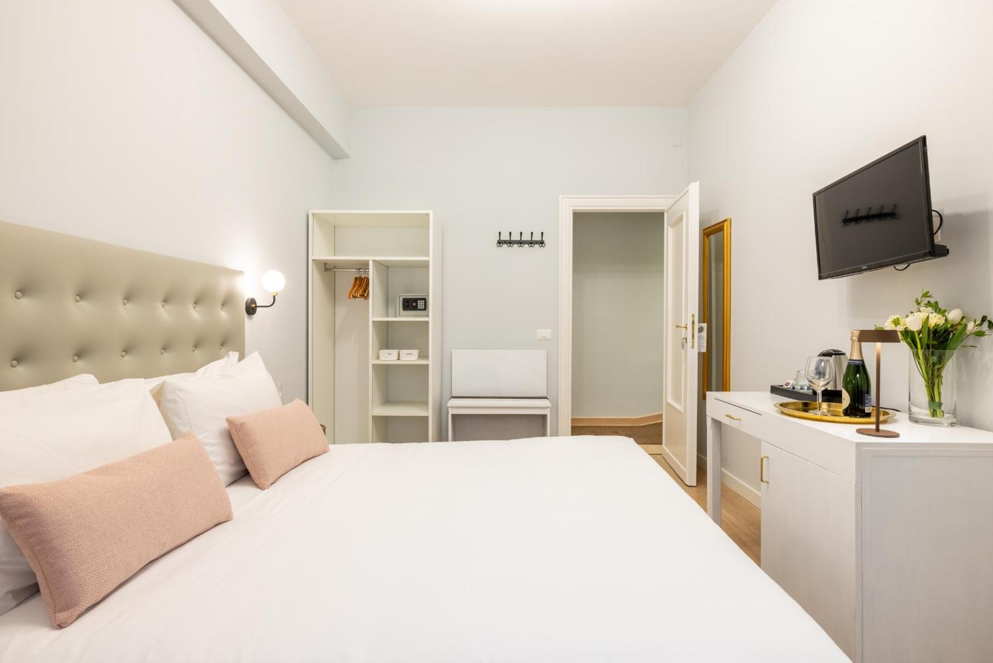 Готель Domus Bella Roma Екстер'єр фото