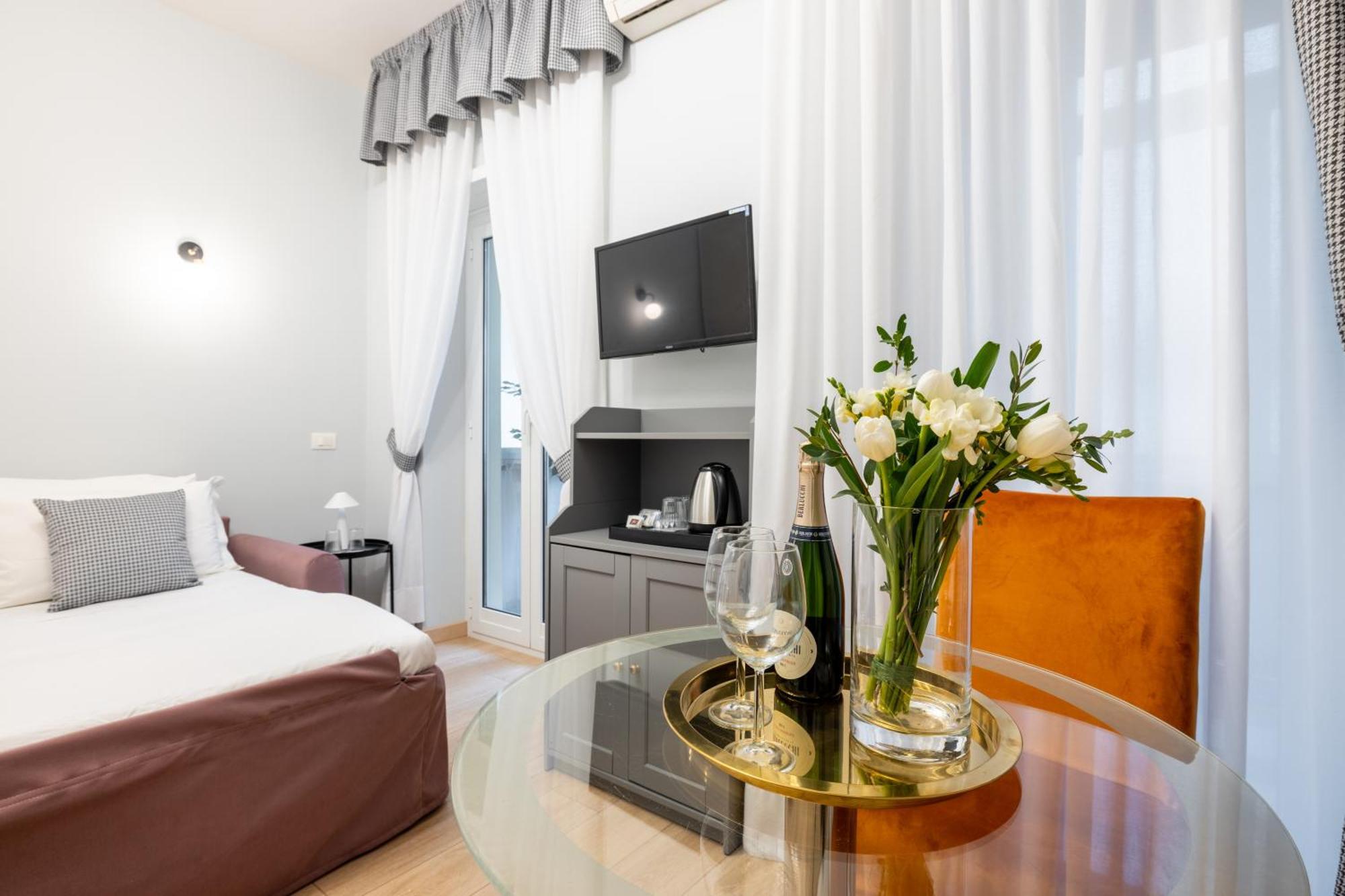 Готель Domus Bella Roma Екстер'єр фото